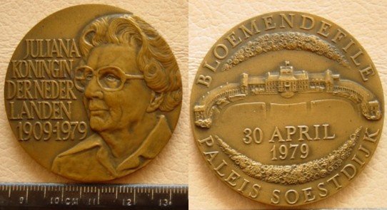 Penning brons 1979 Koningin Juliana 70 jaar - 1