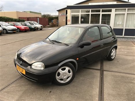 Opel Corsa - Sport/ Extra verlaagd / Stuurbek./ 1.4i-16V Onyx - 1