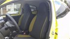 Toyota Aygo - 1.0 VVT-I 5DR X-CITE Yellow Frizz - 1 - Thumbnail