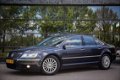 Volkswagen Phaeton - 3.0 TDI 5P. HIGHLINE , PDC, Bi-Xenon, Lederen bekleding, Geventileerde stoelen, - 1 - Thumbnail