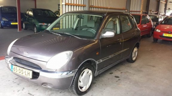 Daihatsu Sirion - 1.0-12V RTi Lange Apk OPKNAPPER - 1