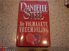 Danielle Steel...De volmaakte vreemdeling