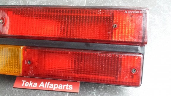 Alfa Romeo Alfasud Sprint Achterlicht Altissimo 32 8637-S Links Used - Afbeelding 3