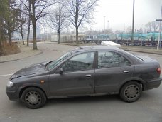 Nissan Almera II 2.2 DI Sedan 2002 Onderdelen en Plaatwerk