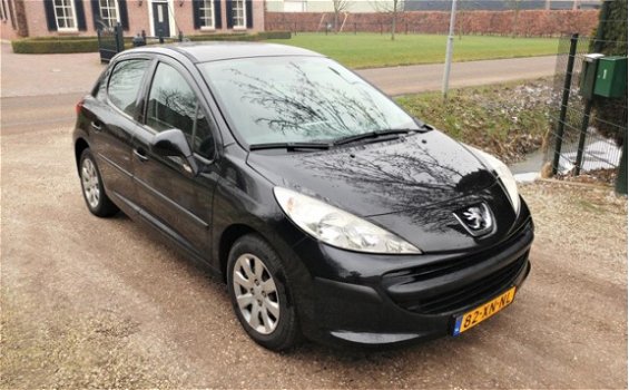 Peugeot 207 - 1.4 X-line - 1