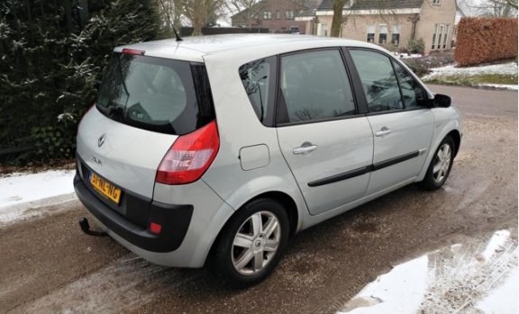 Renault Scénic - 2.0-16V Privilège Luxe - 1