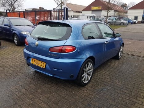 Alfa Romeo 147 - 1.6 T.Spark Distinctive LPG - G/3 - 1