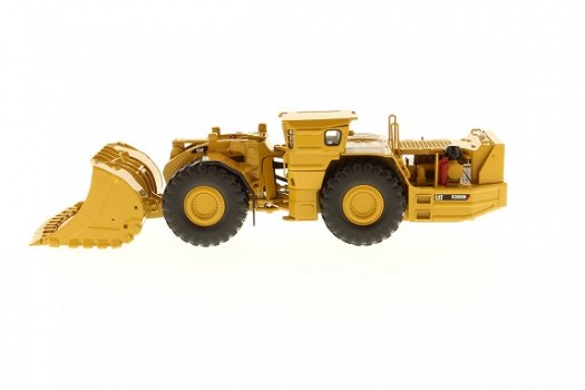 Cat R3000H Underground Wheel Loader 1:50 Diecast Masters - 1