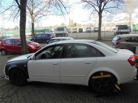 Audi A4 2.5 TDI 24V V6 Quattro 2001 Onderdelen en Plaatwerk - 1