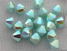 Swarovski 5301 Mint Alabaster AB2x 4mm 10 Stuk