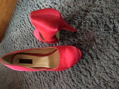 Fantastisch mooie pumps in fuchsia kleur, maat 40 - 2