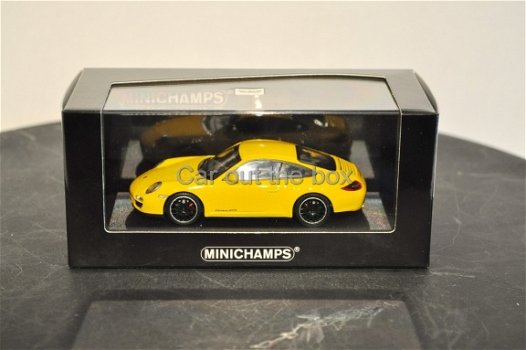 Porsche 911 (997 II) Carrera GTS geel 1:43 Minichamps - 5