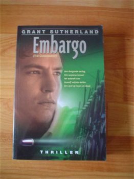 Embargo door Grant Sutherland - 1