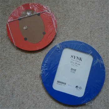 Te koop twee nieuwe fotolijstjes uit de Synk-reeks van Ikea. - 6
