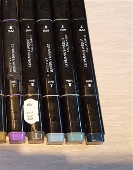 SALE NIEUW set van 25 Dual Tip Calligraphy Markers van Lehmann & Weber - 3