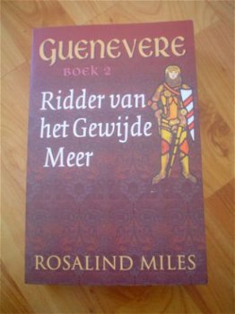 Ridder van het gewijde meer door Rosalind Miles - 1