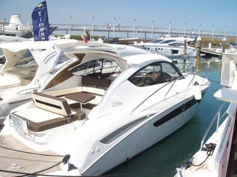 Galeon 325 HTS (2011) - 2