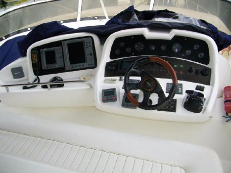 Sunseeker Manhattan 74 (2002) - 3