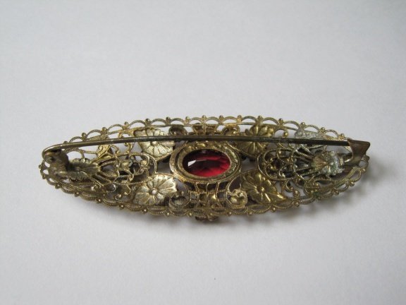 Broche antiek Tsjechisch filigrain helder rood kristal rijnsteen 7.0x2.5 cm - Afbeelding 3
