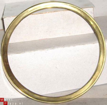 === Klok ring = koper = oud === 10 - nr. 1