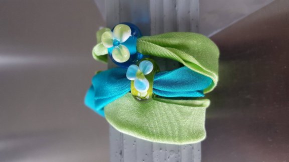 2 handgemaakte glaskralen groen blauw bloem rekarmband NIEUW - 3