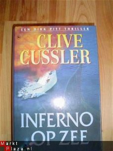 thrillers door Clive Cussler (gebonden met omslag)