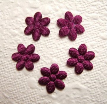 Satijnen effen mini bloemetje ~ 1 cm ~ Aubergine - 1