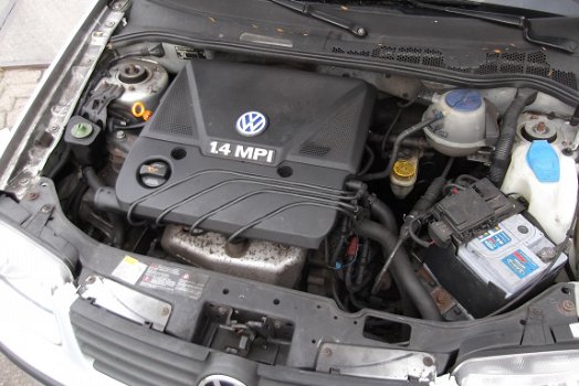 VW Polo (6N2) 1.4 MPI 2000 Onderdelen en Plaatwerk (Grijs) - 6