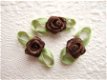 Mooi satijnen roosje met blad ~ 10 mm ~ Donker bruin - 1 - Thumbnail