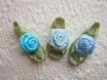 Mooi satijnen roosje met blad ~ 10 mm ~ Fris blauw - 2 - Thumbnail