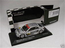 1:43 Minichamps Mercedes C klasse DTM 2004 AMG nr8