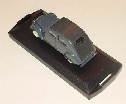 1:43 Vitesse 520-2 1953 Citroen 2cv Dark Grey gesloten dak - 3