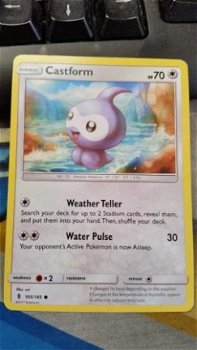 Castform 105/145 common SM Guardians Rising - 1