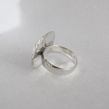 NIEUW! Zilveren RING facet bewerkt, in 2 ringmaten verkrijgbaar INCLUSIEF VERENDEN. - Afbeelding 3
