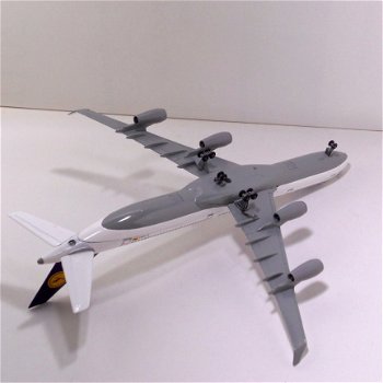 1:250 Schabak 855-1 Airbus A340 Lufthansa - 4