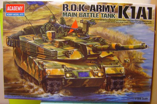 1:35 Academy kit 13215 K1A1 R.O.K. korea army tank - 1