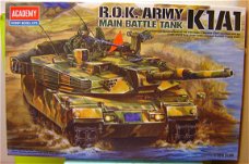 1:35 Academy kit 13215 K1A1 R.O.K. korea army tank
