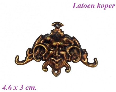 === Klok ornamentje = latoen koper = oud === 27147 - 1