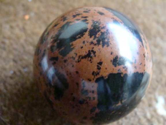 Bal / Bol Mahonieobsidiaan (01) - nr. 1