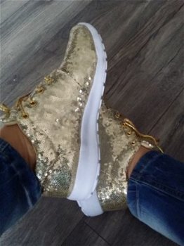 Ultra lichte ultra glossy dames sneakers zálig om te dragen, maat 40 - 2