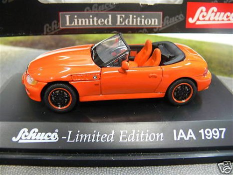 1:43 Schuco 77165 BMW Z3 Roadster IAA 1997 orange - 1