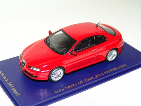 1:43 M4 Alfa Romeo GT 2000 JTDs 2000 rood M47073 - 0