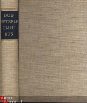 G. VOSS**DOE-HET-ZELF OMNIBUS**LINNEN HARDCOVER SPAARNESTAD - 1