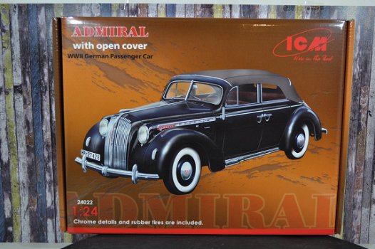 Opel Admiral with cover 1:24 ICM - 1