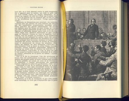 VICTOR HUGO**ACTES ET PAROLES**EXIL.**ROMANESQUES N° 31** - 4