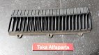 Alfa Romeo Alfetta Luchtinlaat Motorkap Set 113.05.89.121.00 L+R USED - 4 - Thumbnail