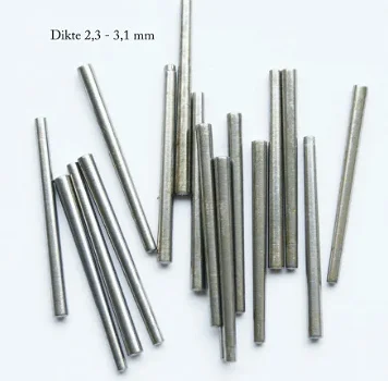 20 Voorsteekstiften extra dik 2,3 - 3,1 mm. lang 40 mm. € 6,50 - 0