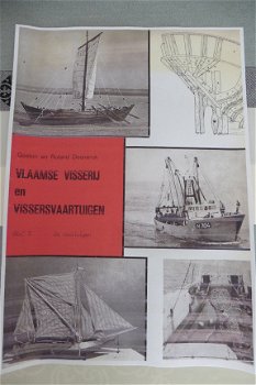 Scheepsmodelbouw boek 1947 Vlaamse Visserij 1974 - 5