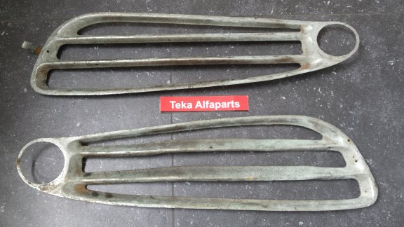 Alfa Romeo Giulietta TI Serie III Grill Delen Set USED - 0