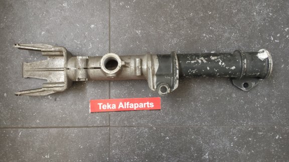 Alfa Romeo Giulia stuurkolomhuis 105.26.23.100.00 NOS - nr. 1